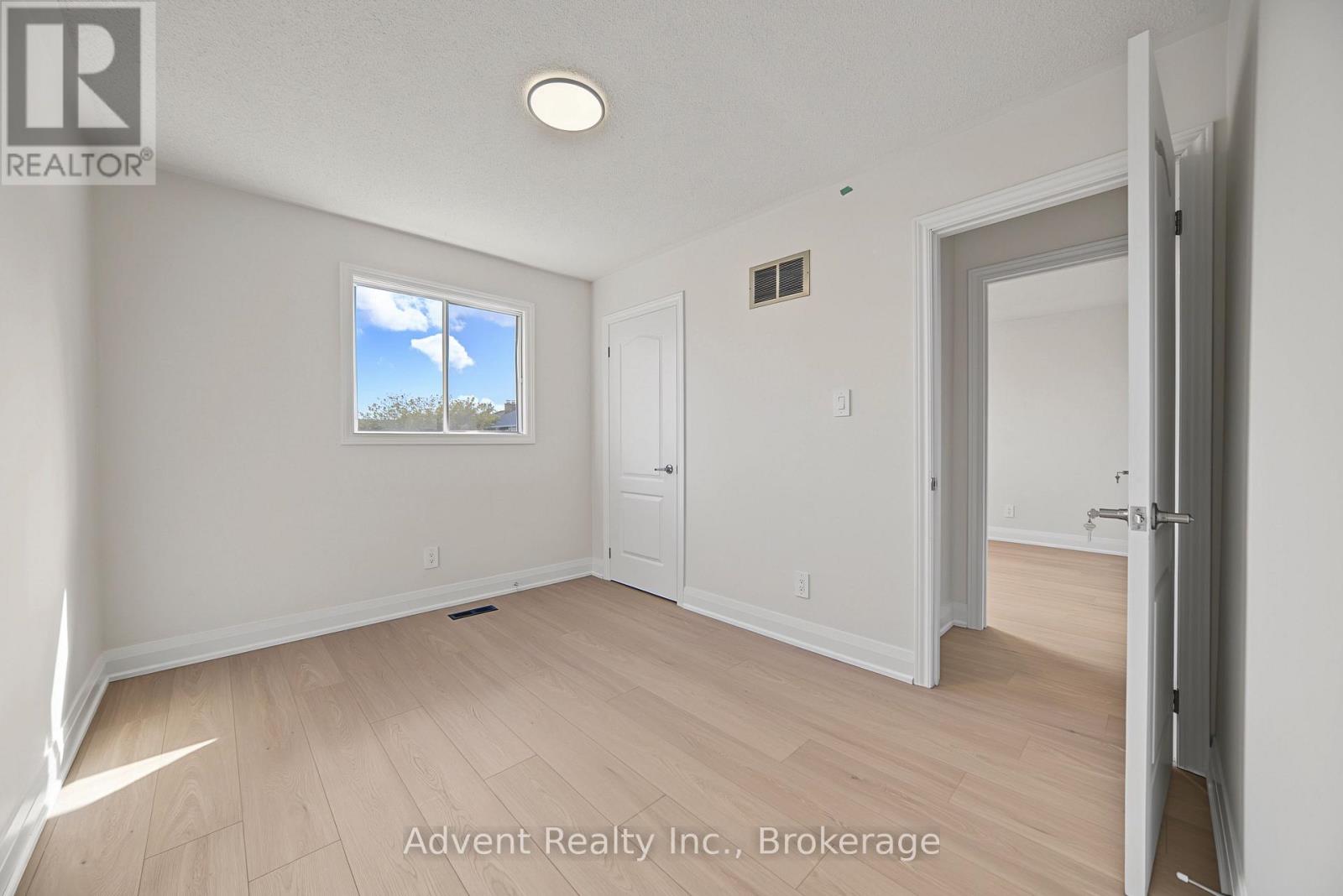 108 Valleyway Crescent Property Photo 39