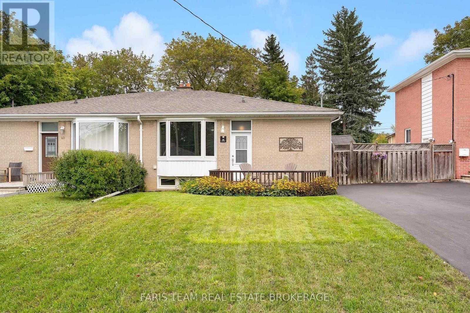 45 BAILEY CRESCENT Property Photo 1