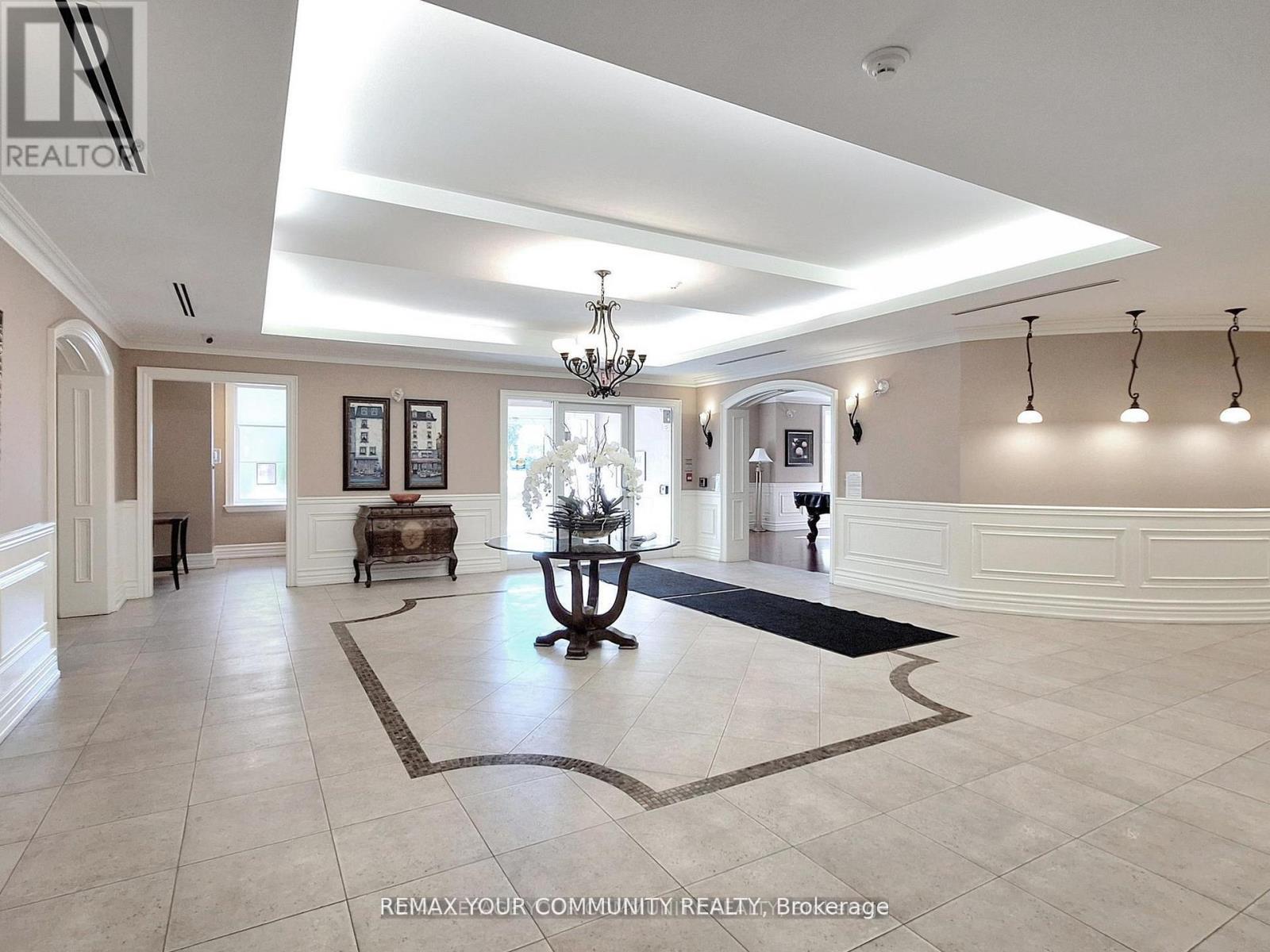 220 - 9519 Keele Street Property Photo 6