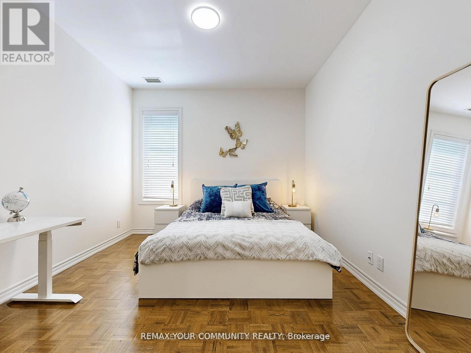 220 - 9519 Keele Street Property Photo 14