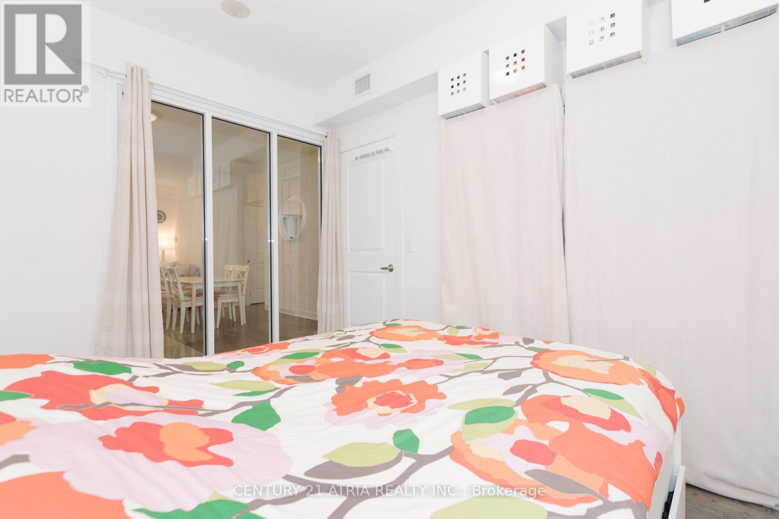 507 - 9201 Yonge Street Property Photo 13