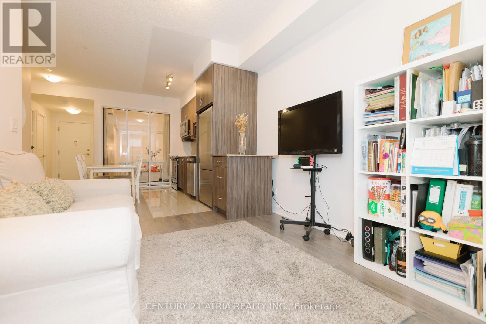 507 - 9201 Yonge Street Property Photo 14