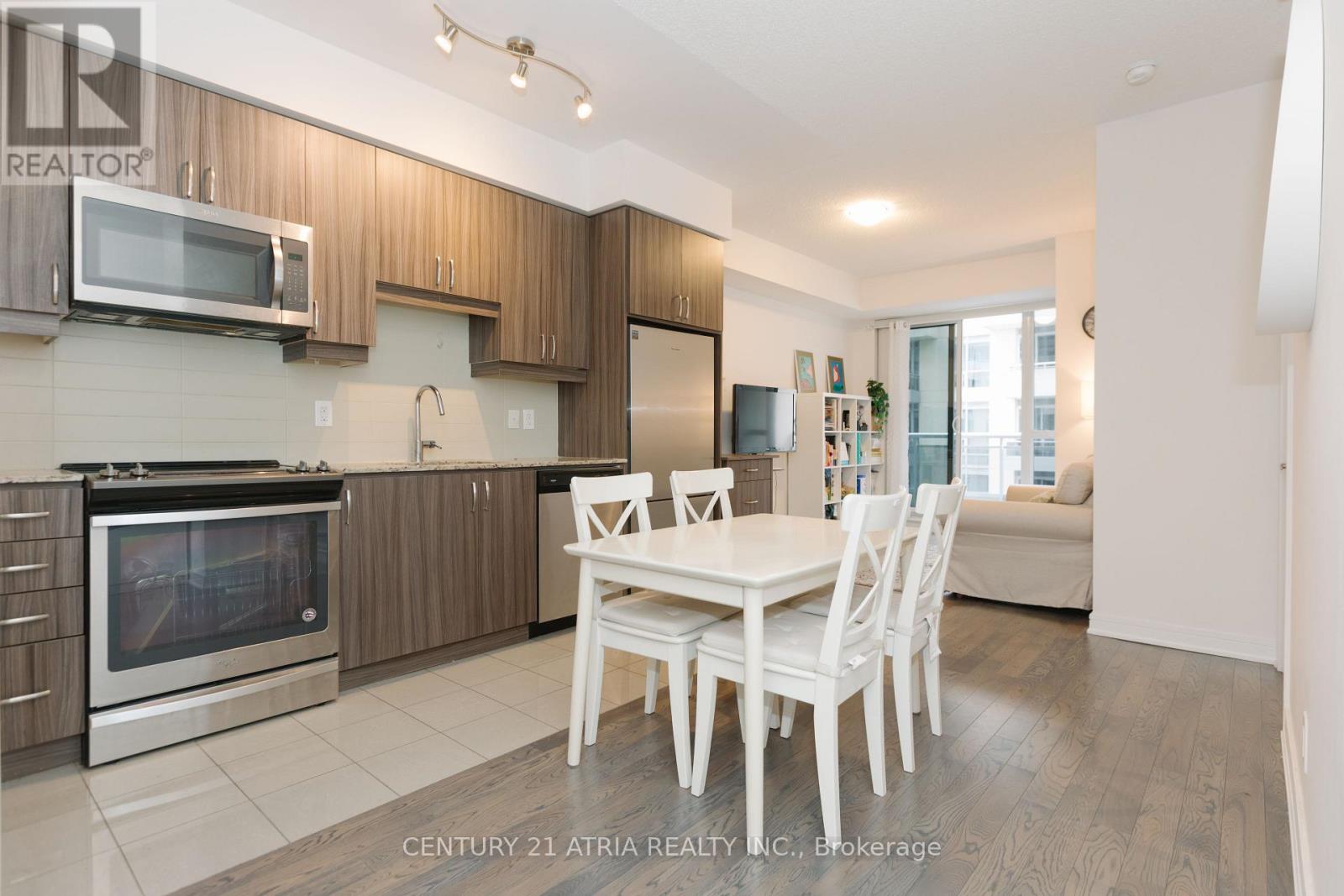 507 - 9201 Yonge Street Property Photo 15
