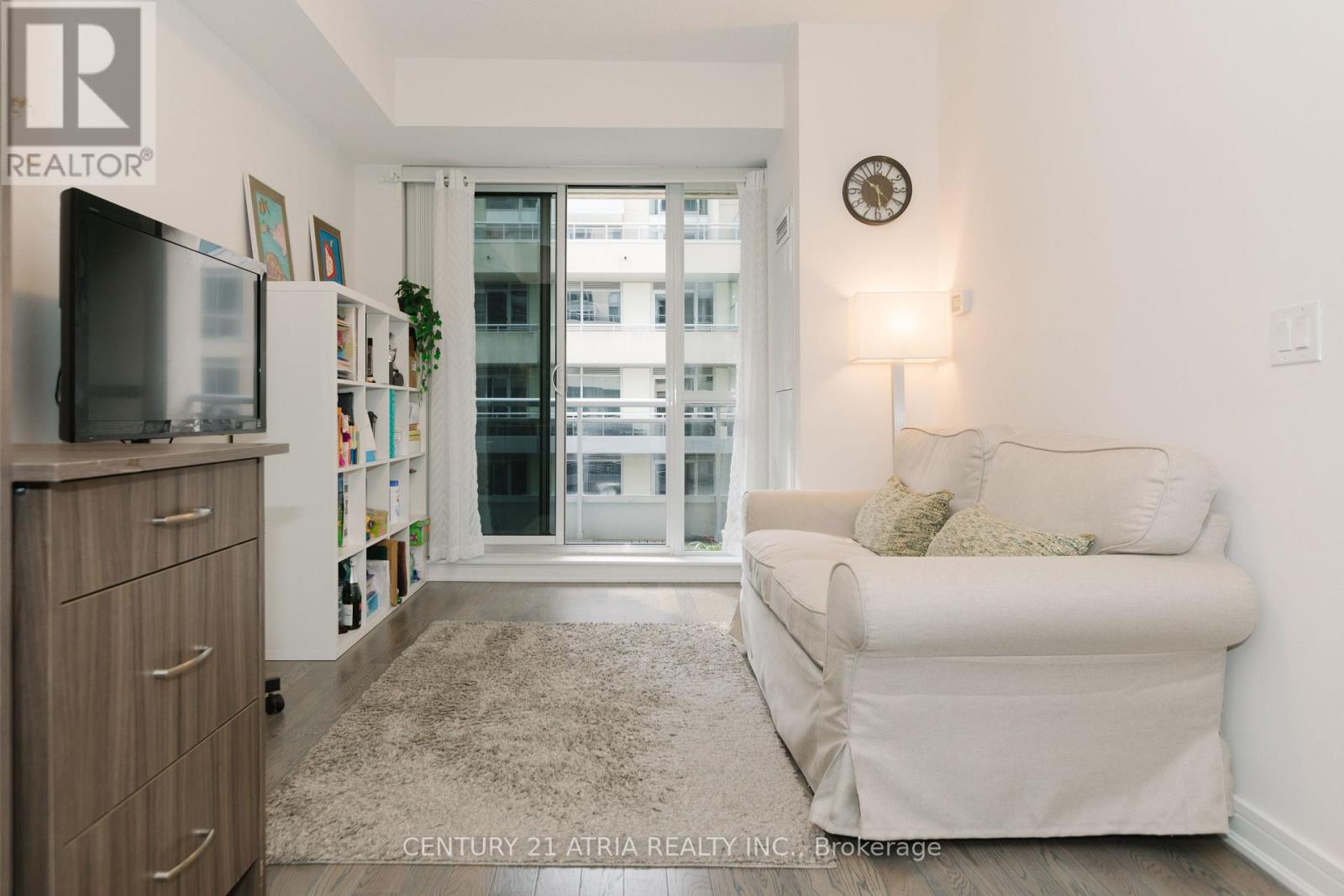 507 - 9201 Yonge Street Property Photo 16