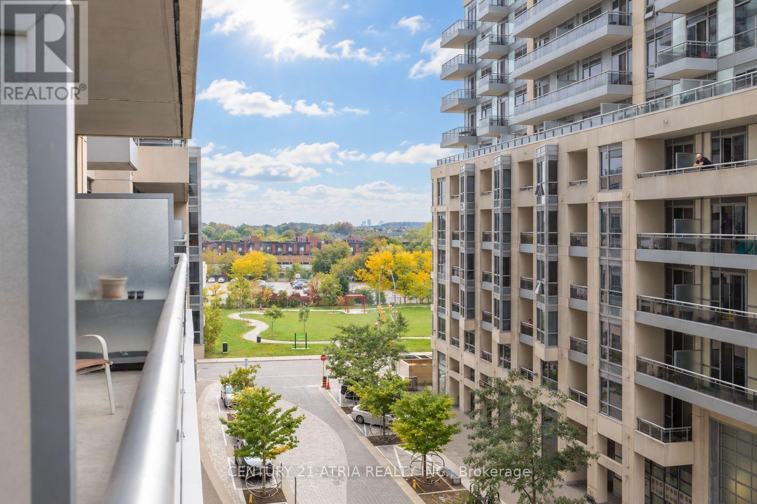 507 - 9201 Yonge Street Property Photo 18
