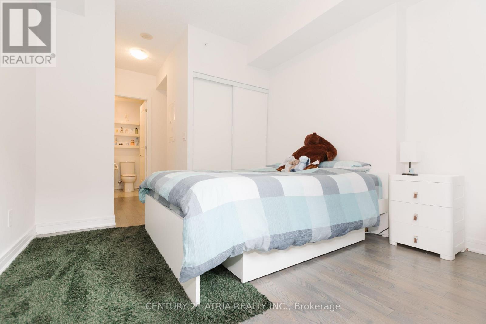 507 - 9201 Yonge Street Property Photo 19