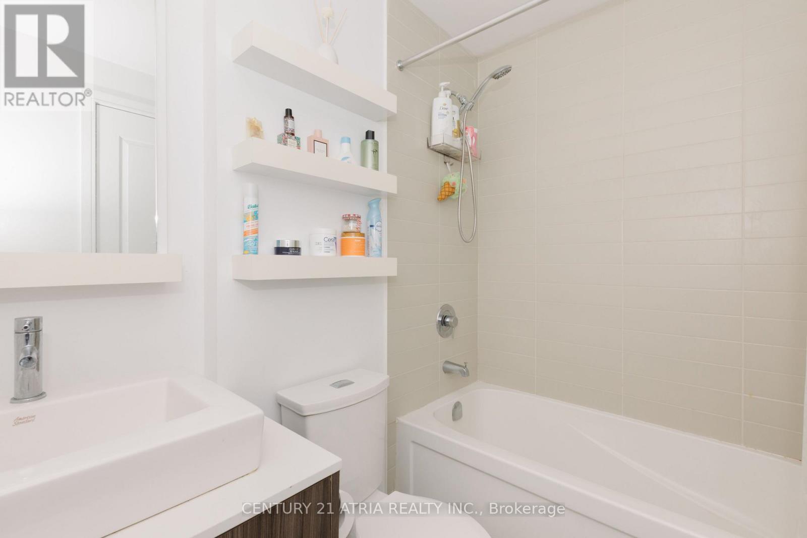 507 - 9201 Yonge Street Property Photo 24