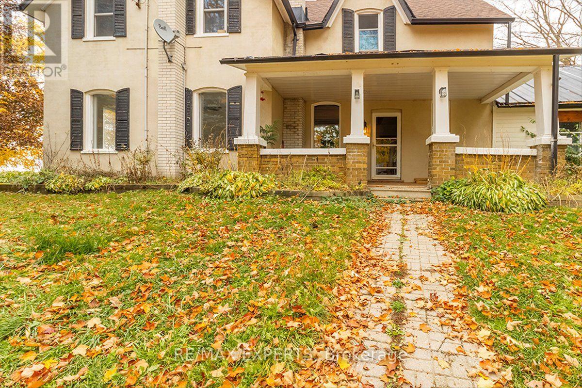 5329 15th Line Property Photo 14
