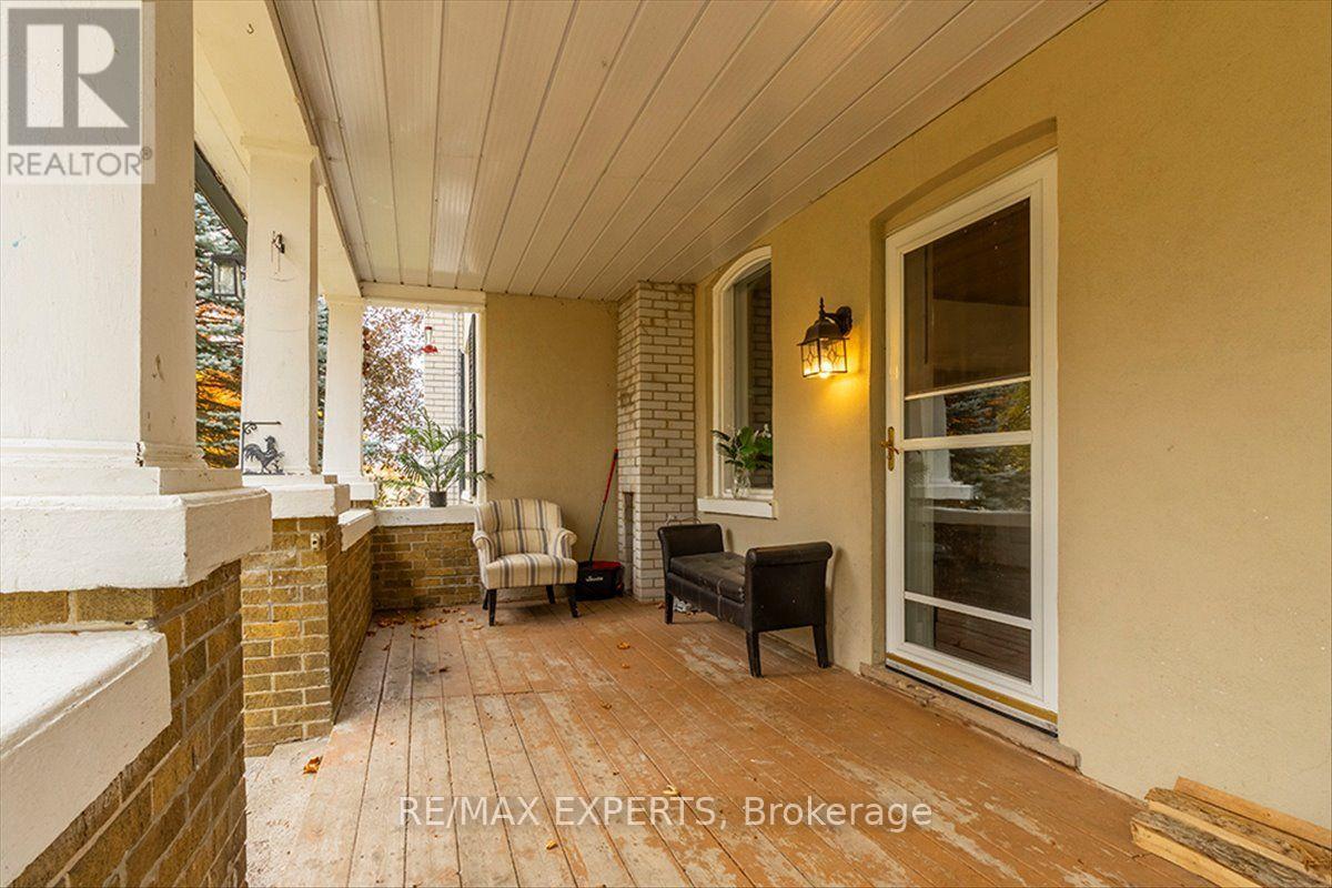 5329 15th Line Property Photo 17