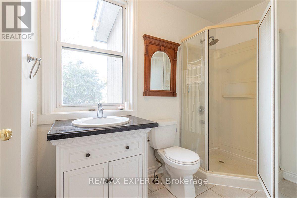 5329 15th Line Property Photo 31