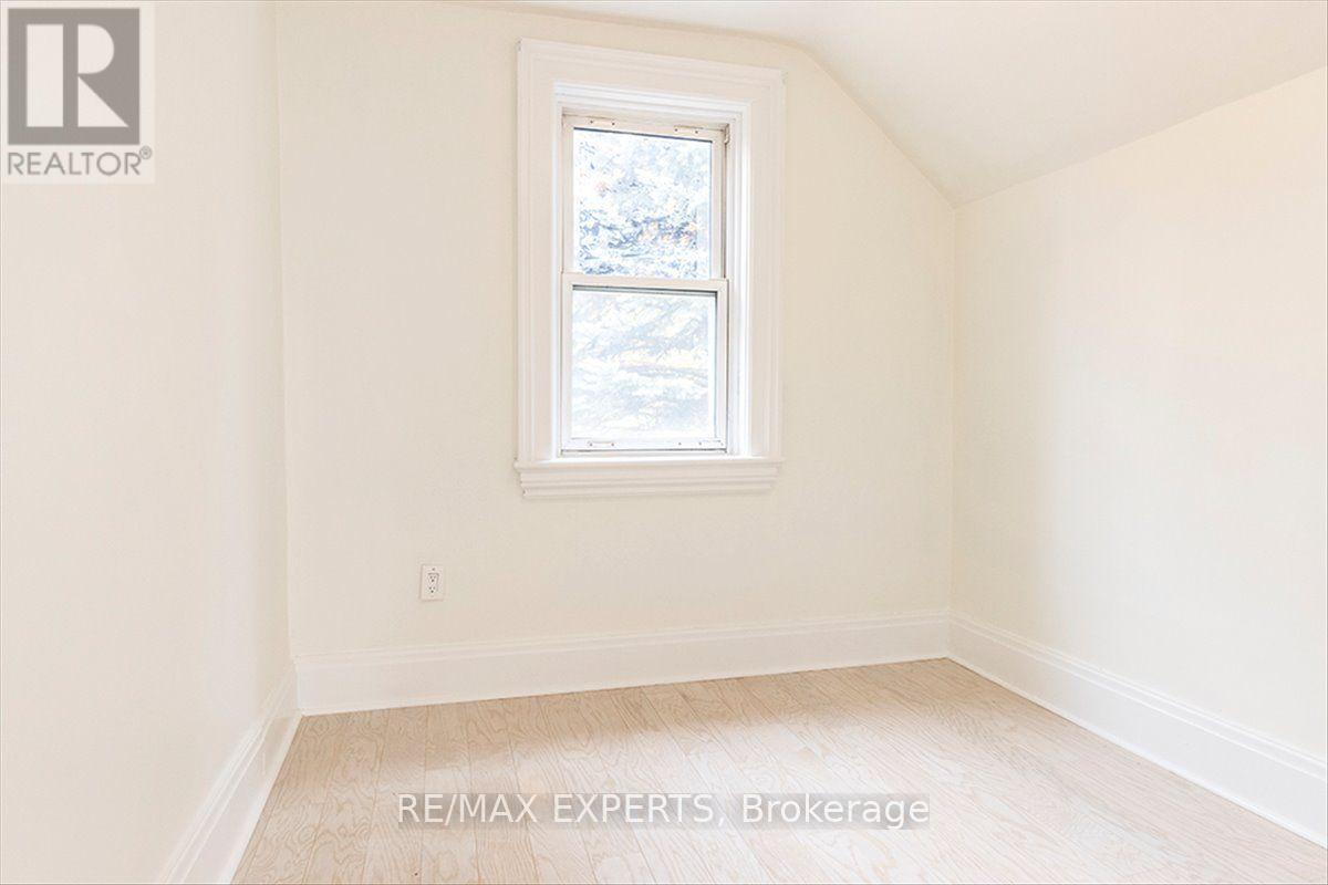 5329 15th Line Property Photo 46