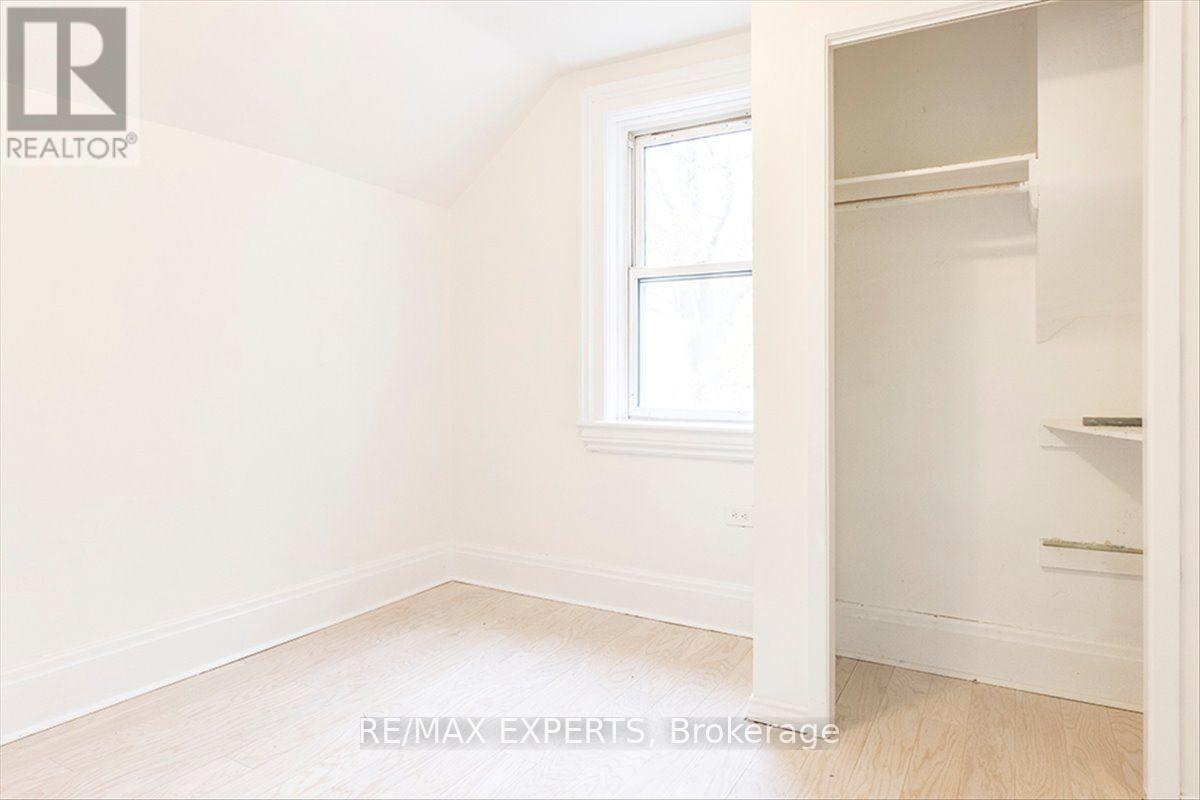 5329 15th Line Property Photo 47