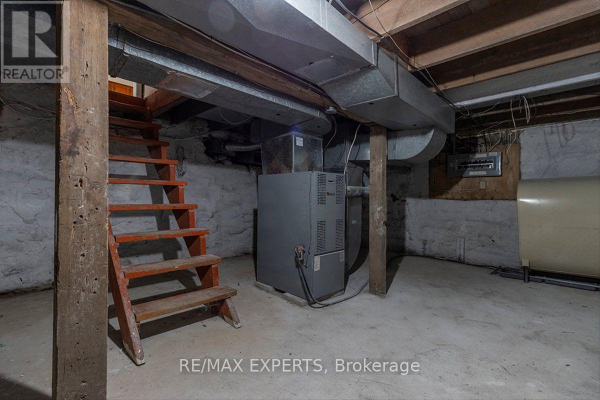 5329 15th Line Property Photo 33