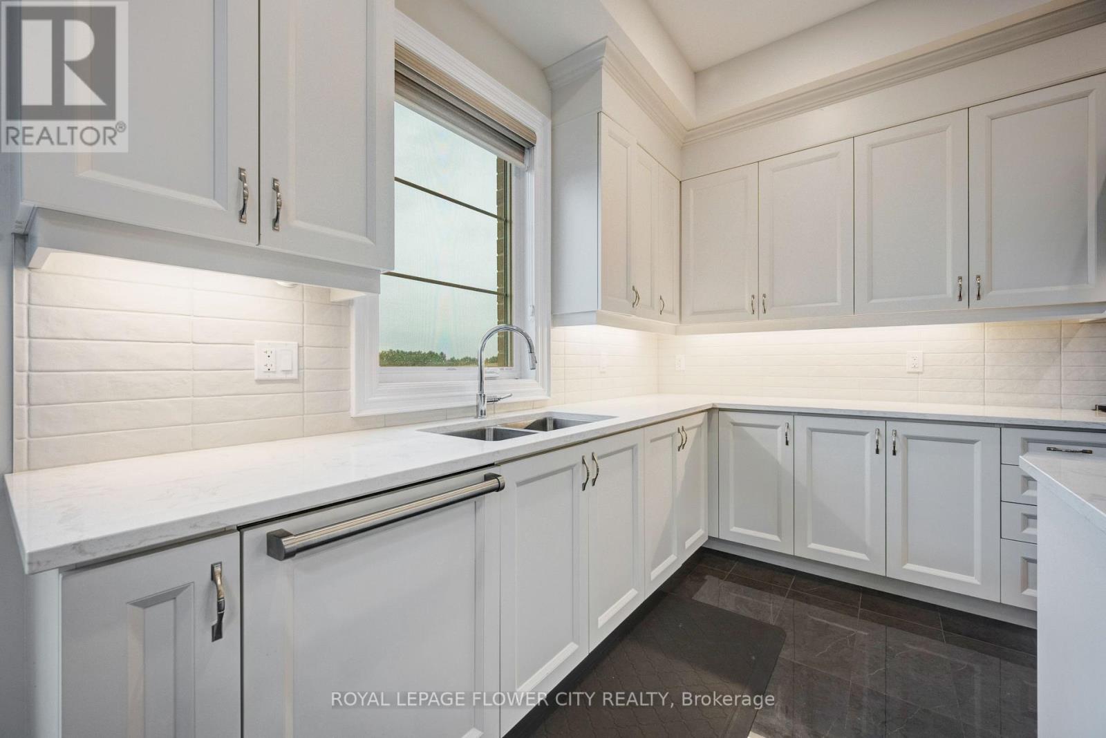 20 Seraville Street Property Photo 15