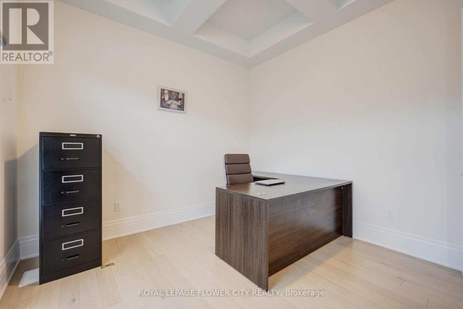 20 Seraville Street Property Photo 23