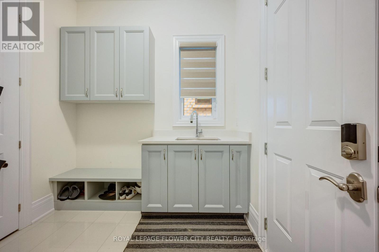 20 Seraville Street Property Photo 26
