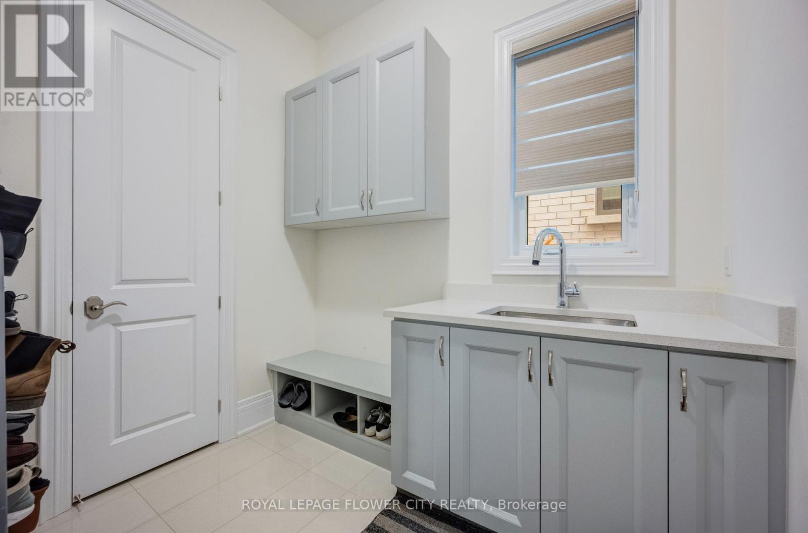 20 Seraville Street Property Photo 27