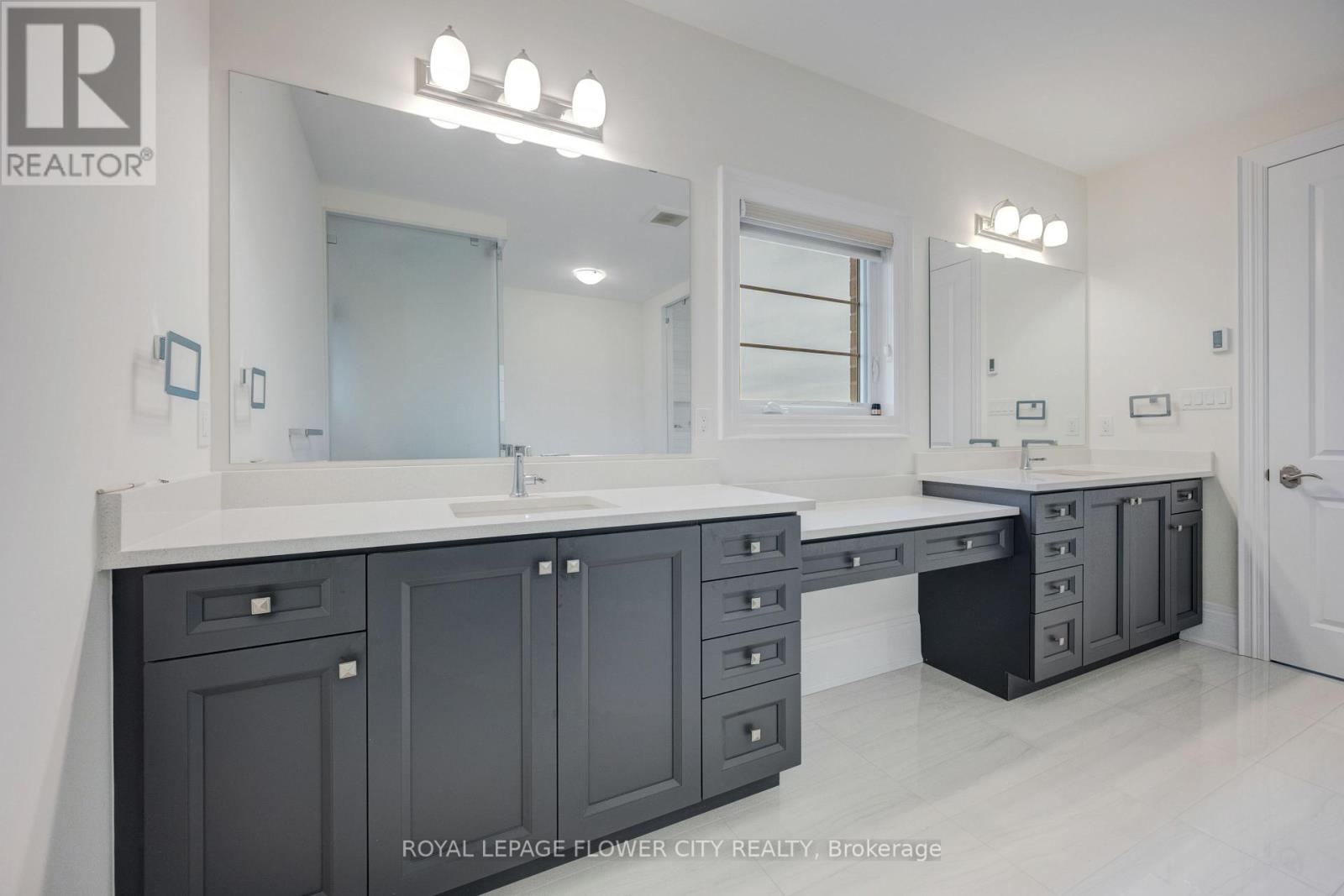 20 Seraville Street Property Photo 40