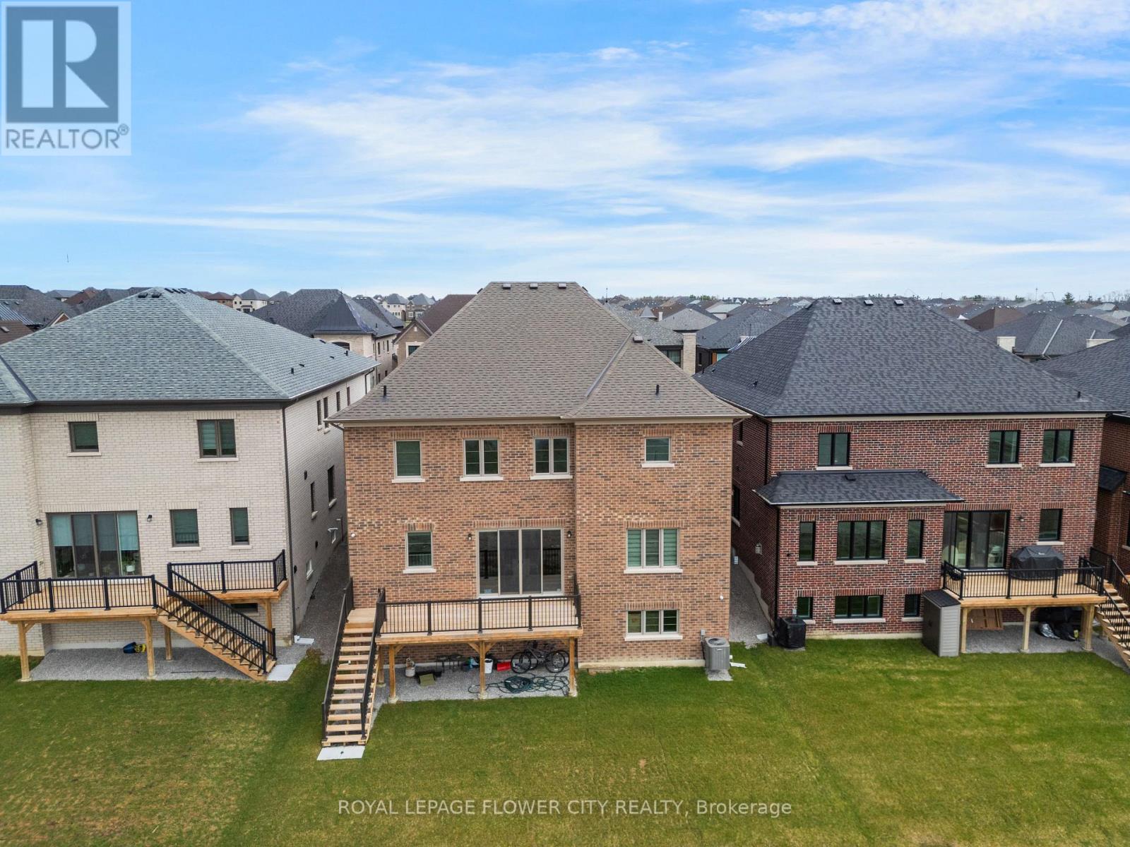 20 Seraville Street Property Photo 45