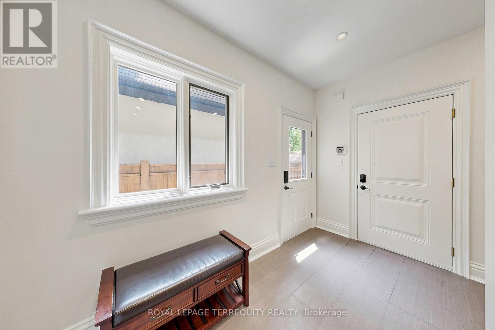 17 Jeremy Drive Property Photo 15