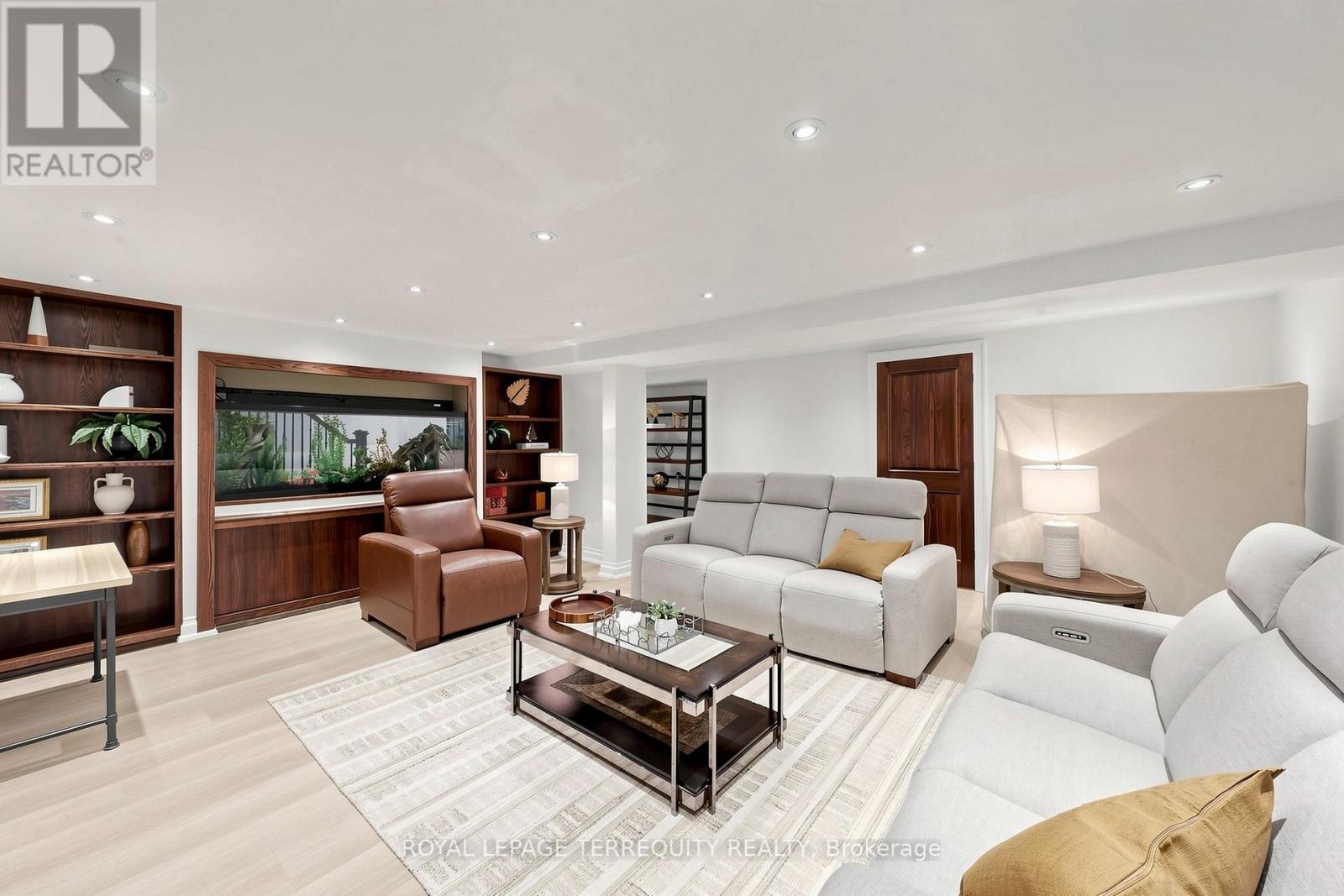 17 Jeremy Drive Property Photo 40