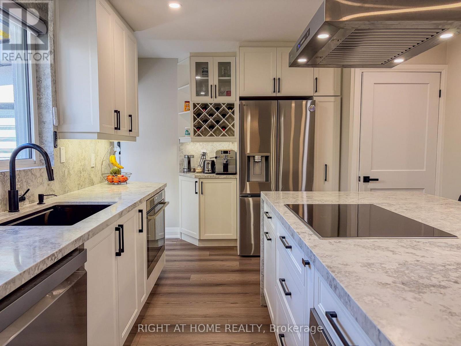 221 Tupper Boulevard Property Photo 8