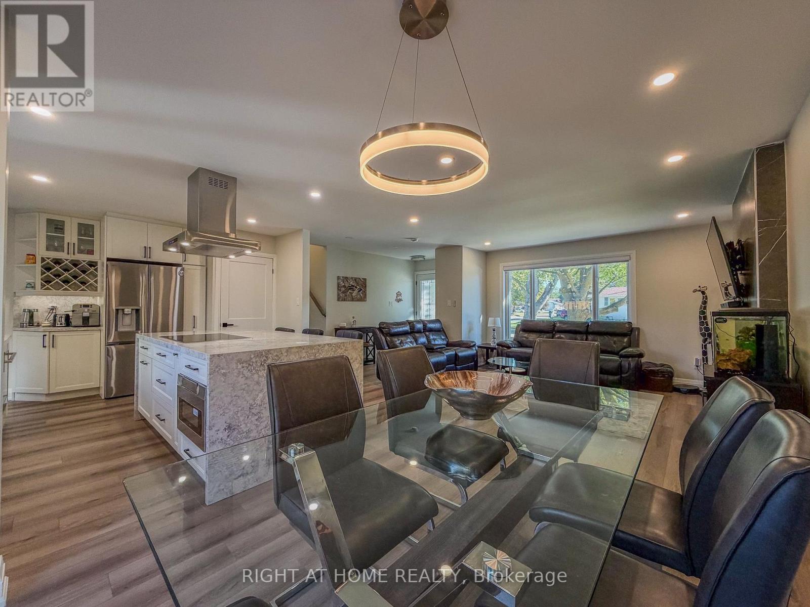 221 Tupper Boulevard Property Photo 10
