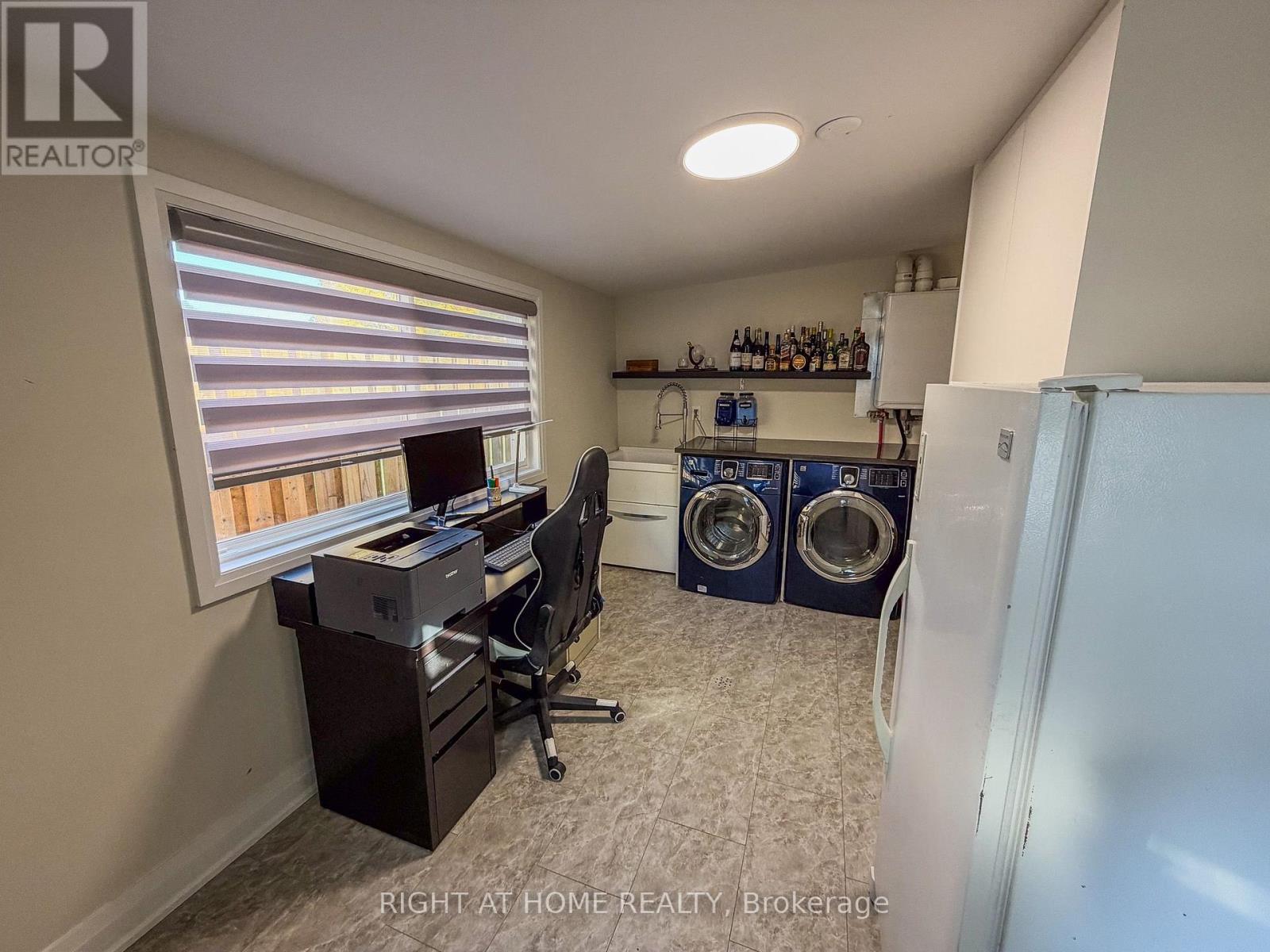 221 Tupper Boulevard Property Photo 12