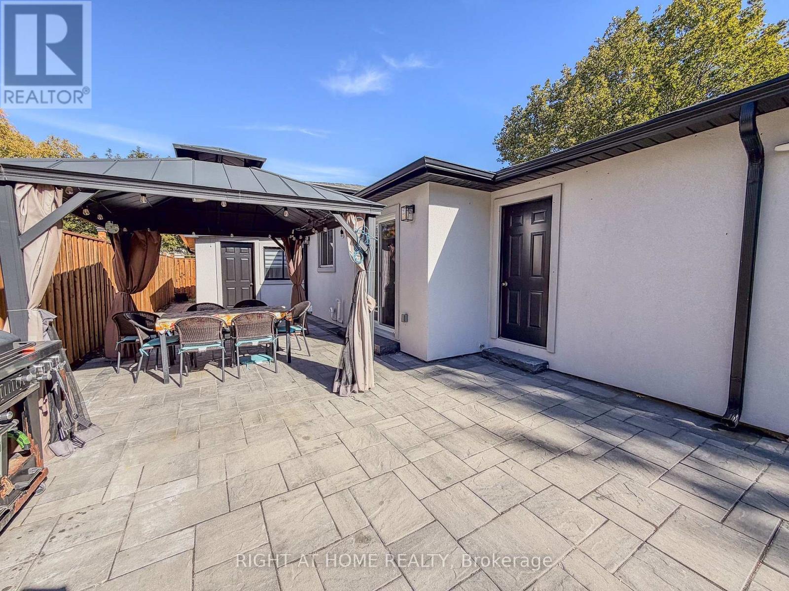 221 Tupper Boulevard Property Photo 23