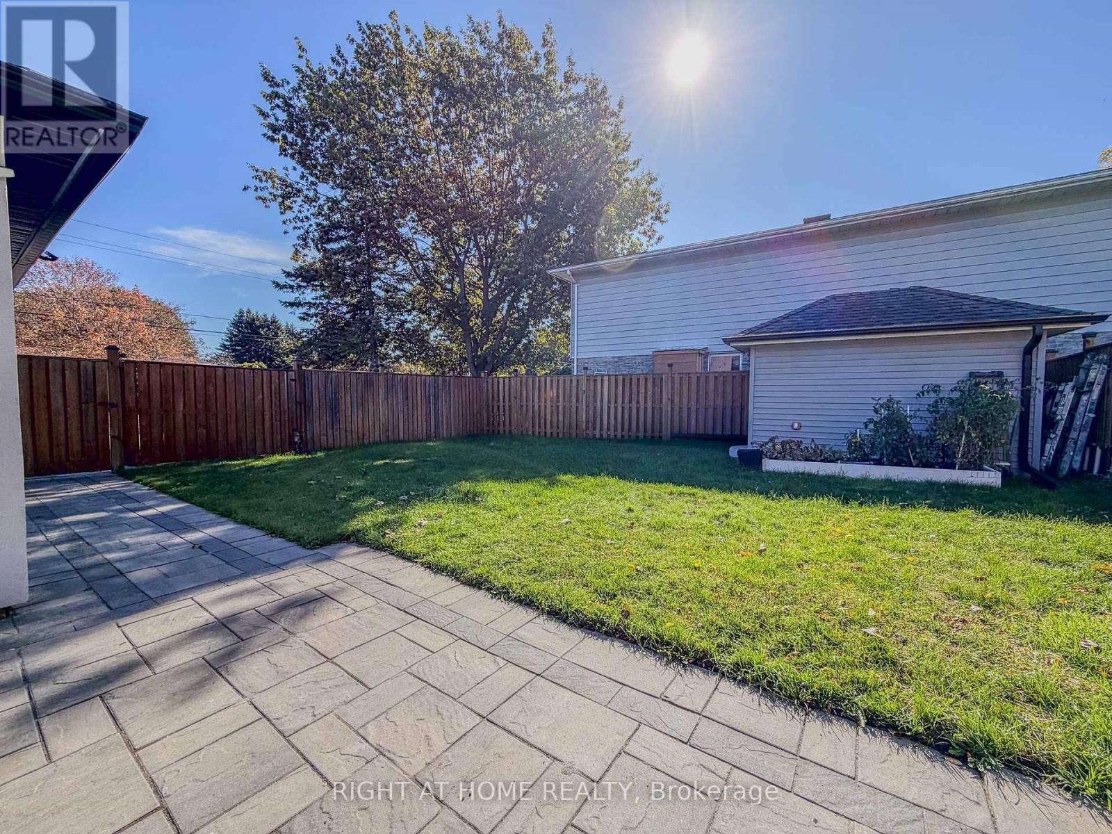 221 Tupper Boulevard Property Photo 24