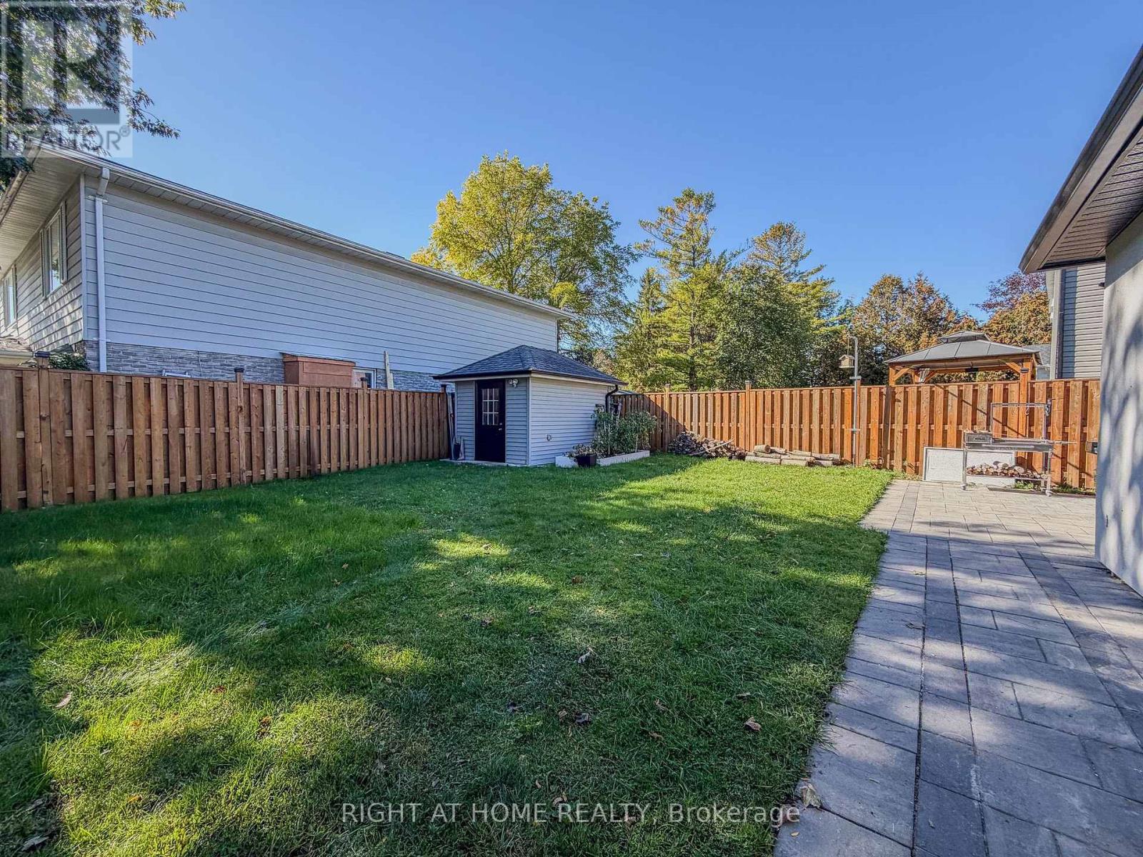 221 Tupper Boulevard Property Photo 25