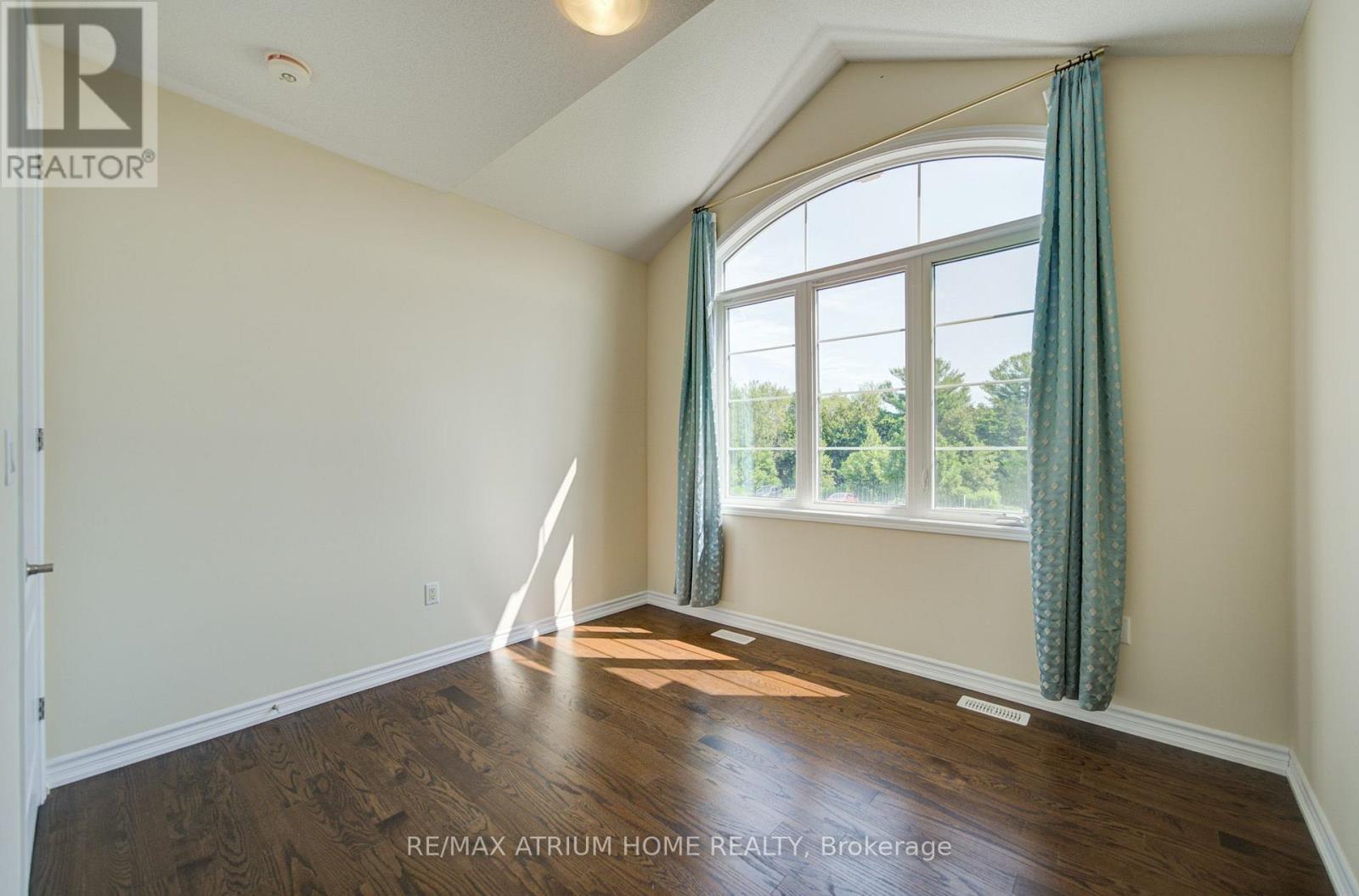 396 Thomas Phillips Drive Property Photo 31