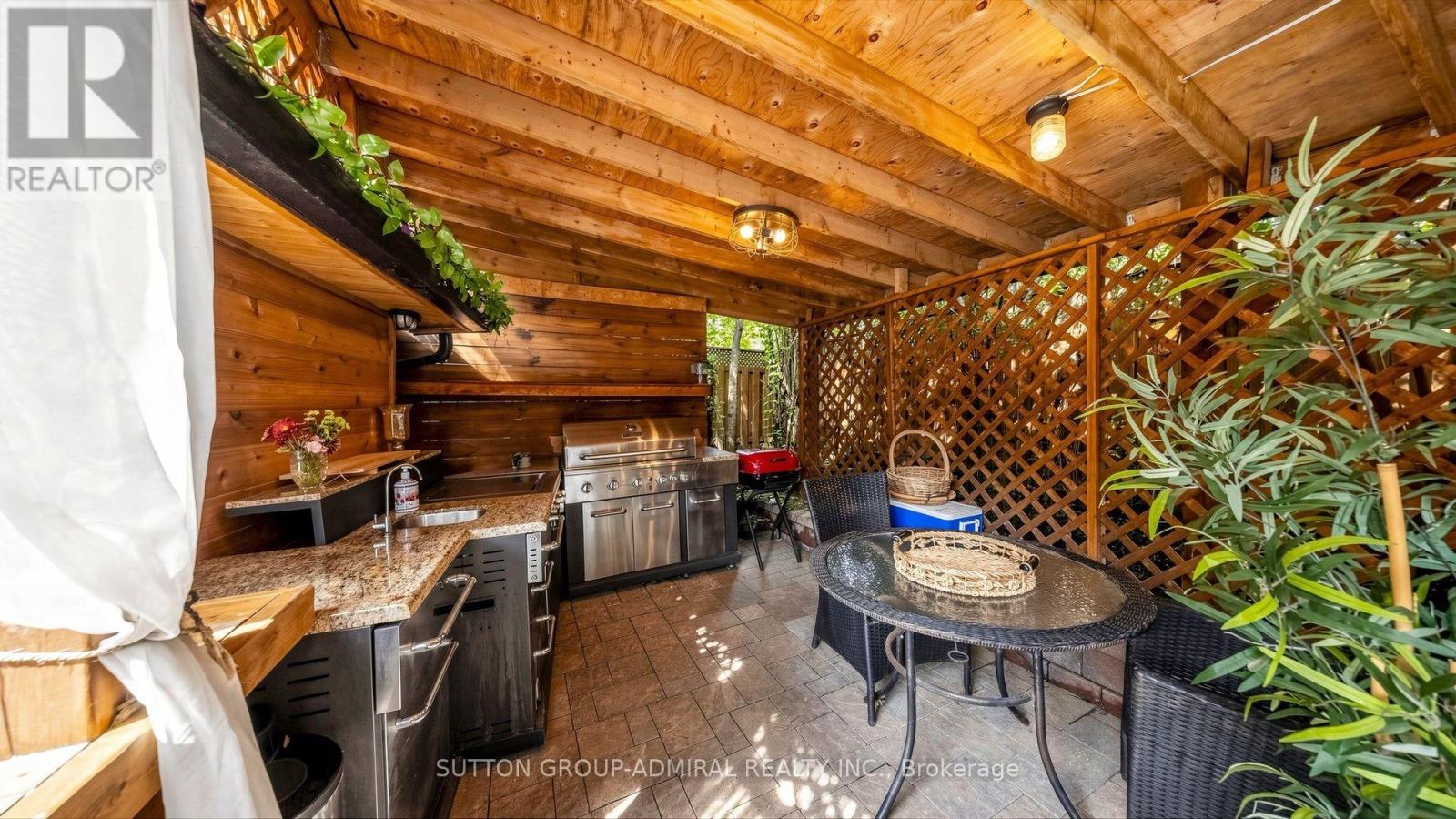 12 Saunders Lane Property Photo 45