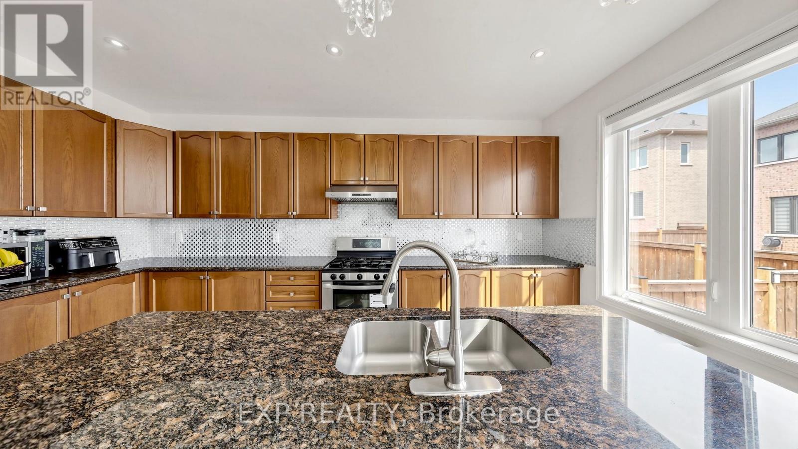 34 Buttonleaf Crescent Property Photo 16