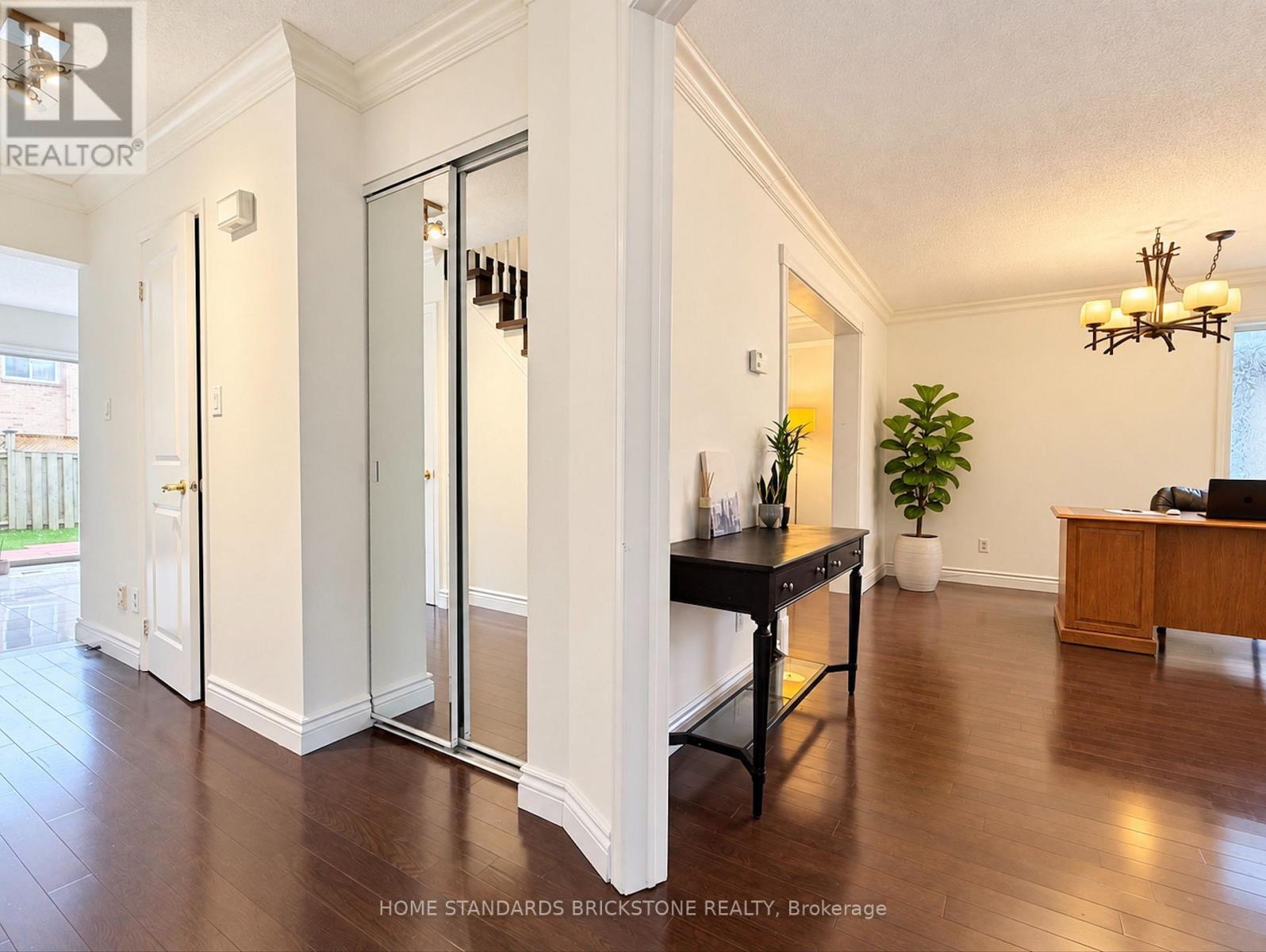 171 Brownridge Drive Property Photo 3