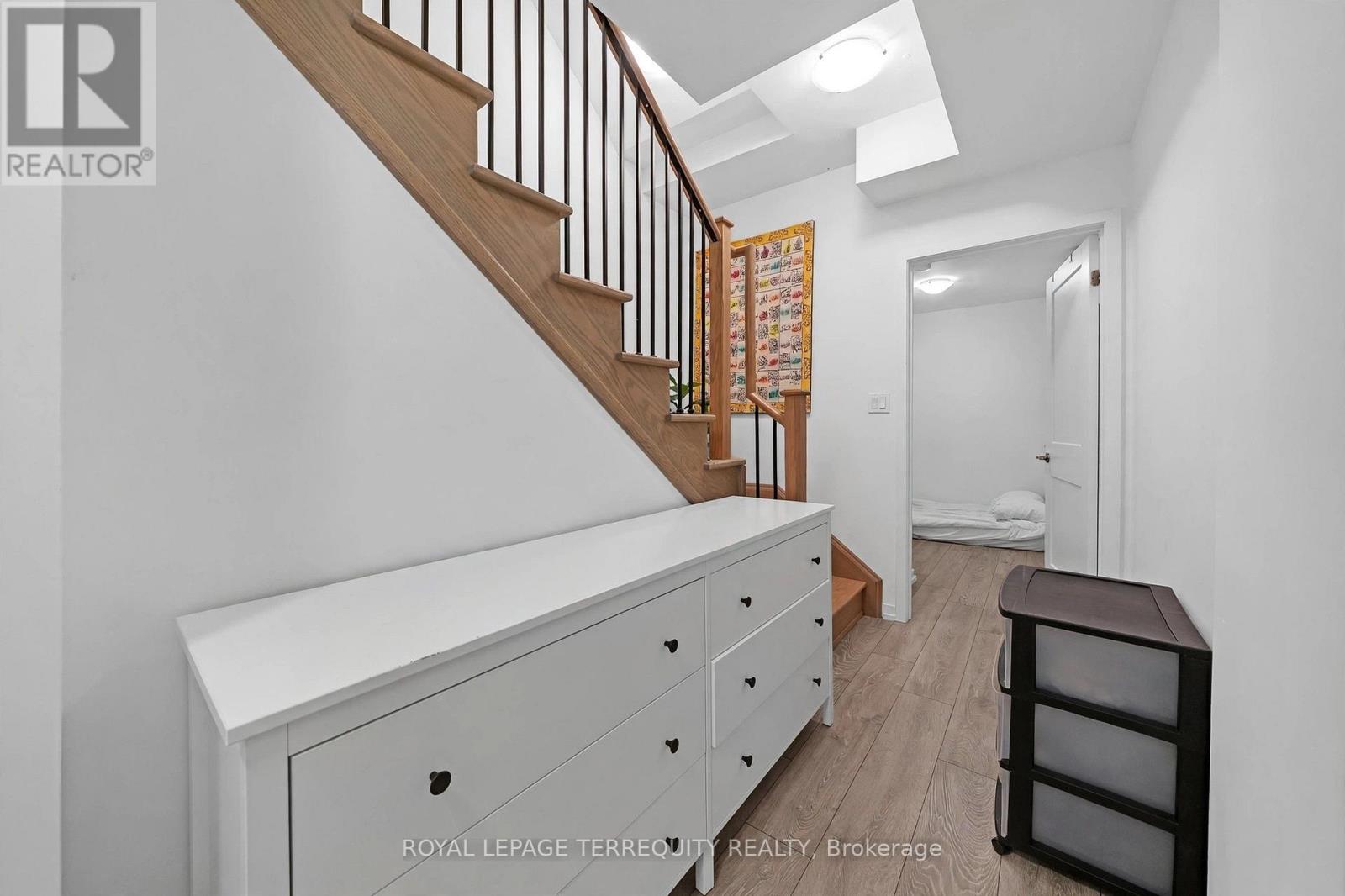 23 - 22 Lytham Green Circle Property Photo 13