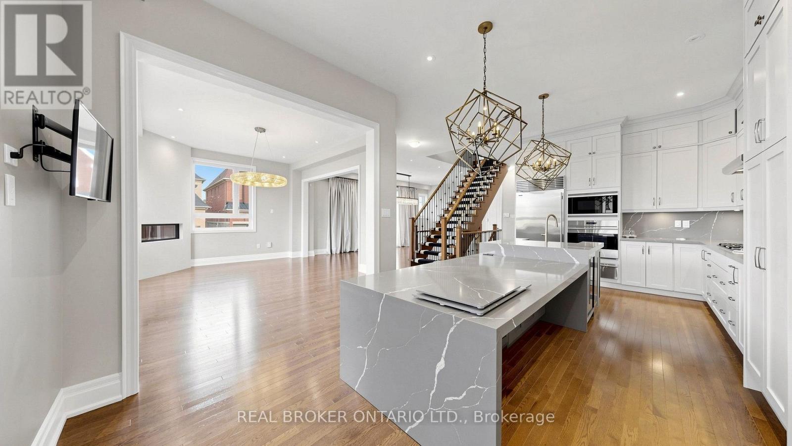 106 Via Romano Boulevard Property Photo 12