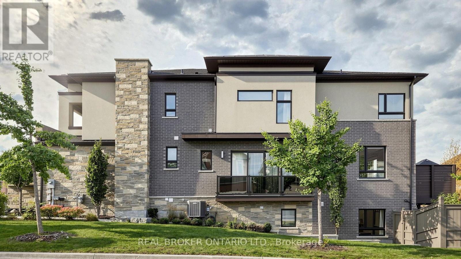 106 Via Romano Boulevard Property Photo 32