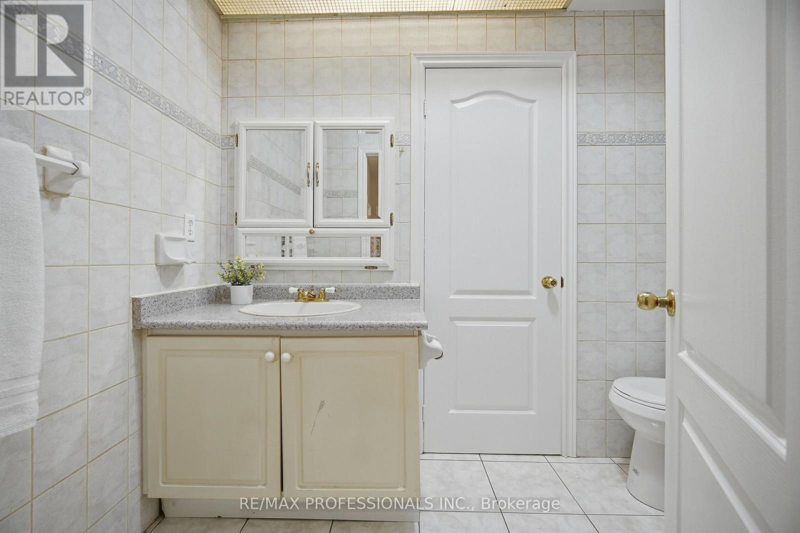 8 Piper Court Property Photo 28