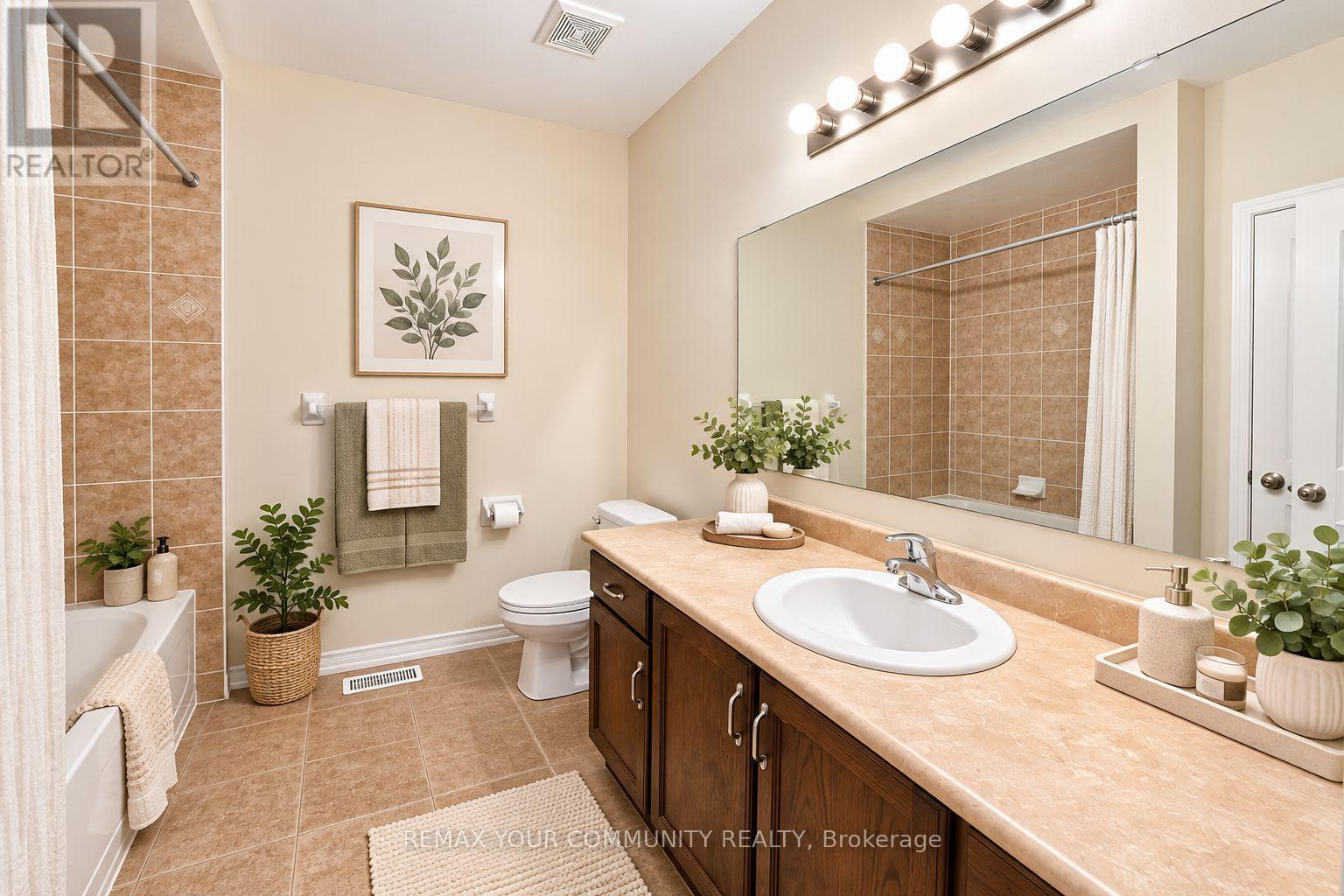 Main Fl - 10 Armstrong Crescent Property Photo 13