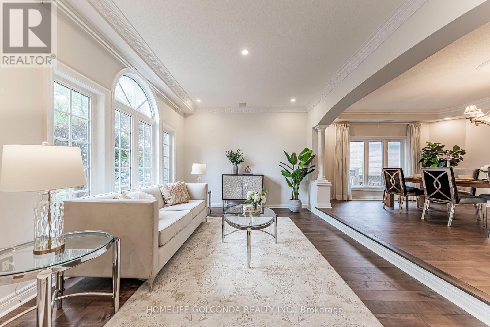 30 Goldring Crescent Property Photo 3