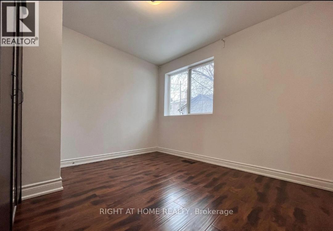 Upper - 195 Taylor Mills Drive N Property Photo 17