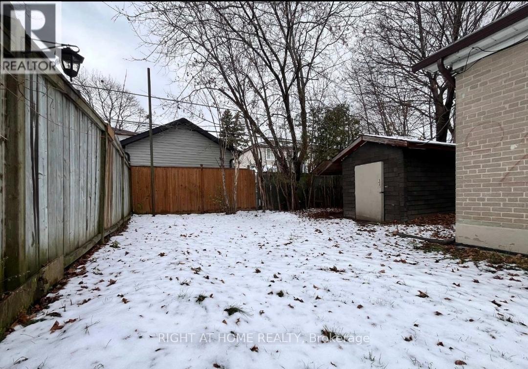 Upper - 195 Taylor Mills Drive N Property Photo 20