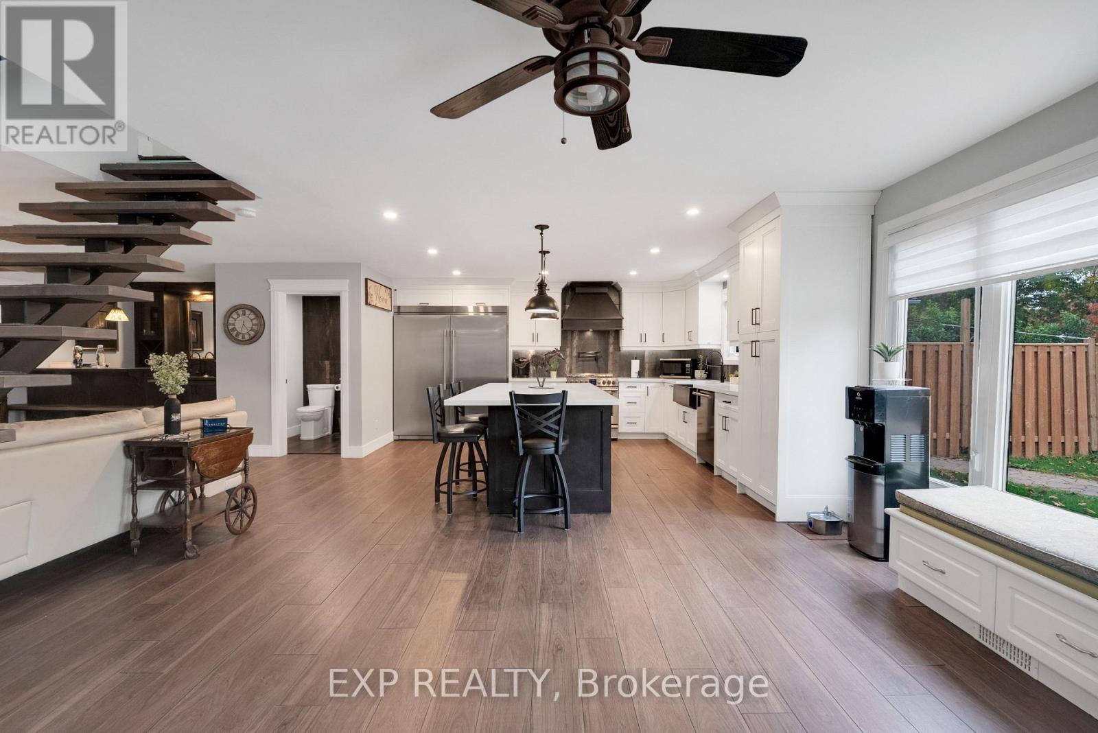 143 Albert Street W Property Photo 7