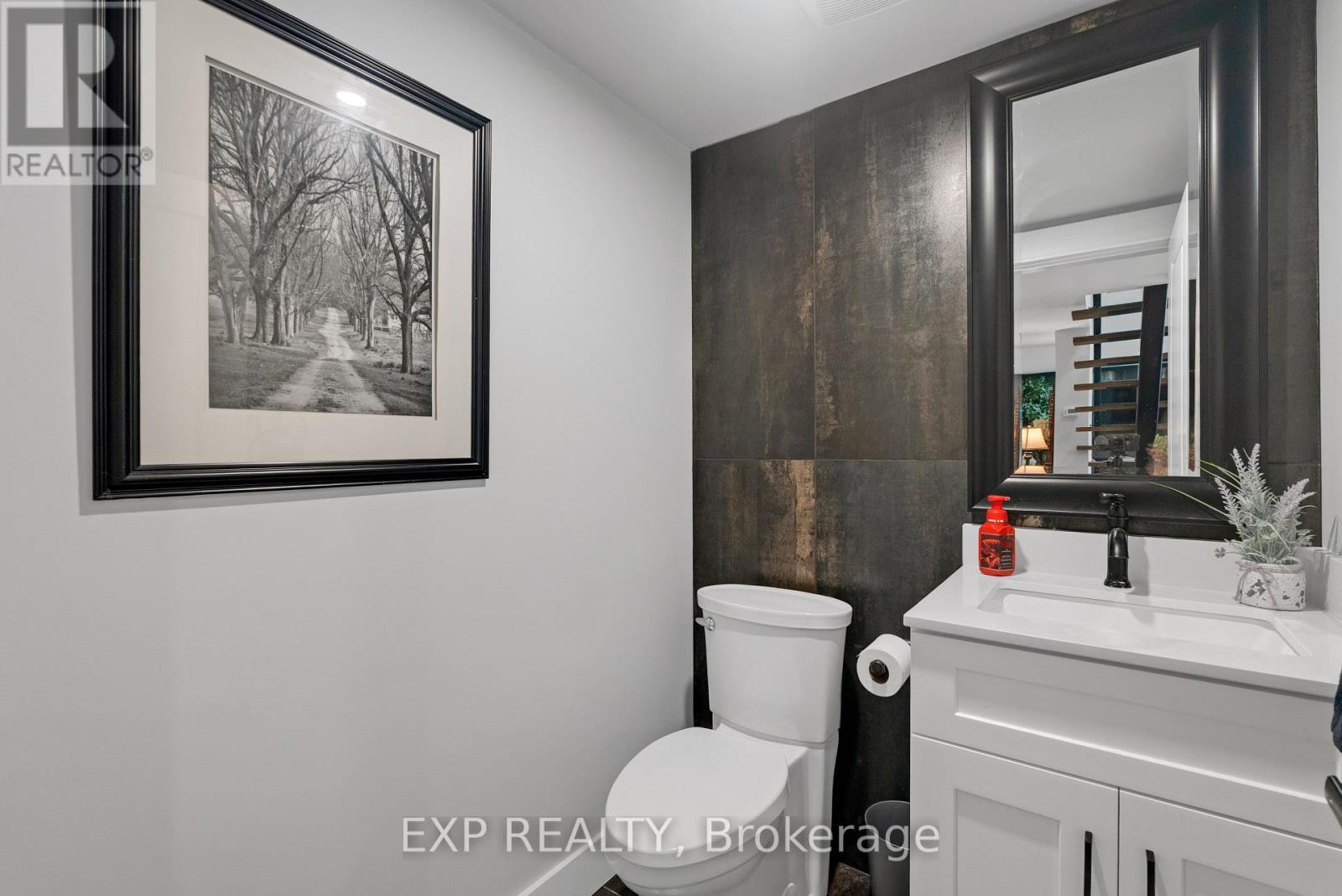 143 Albert Street W Property Photo 14