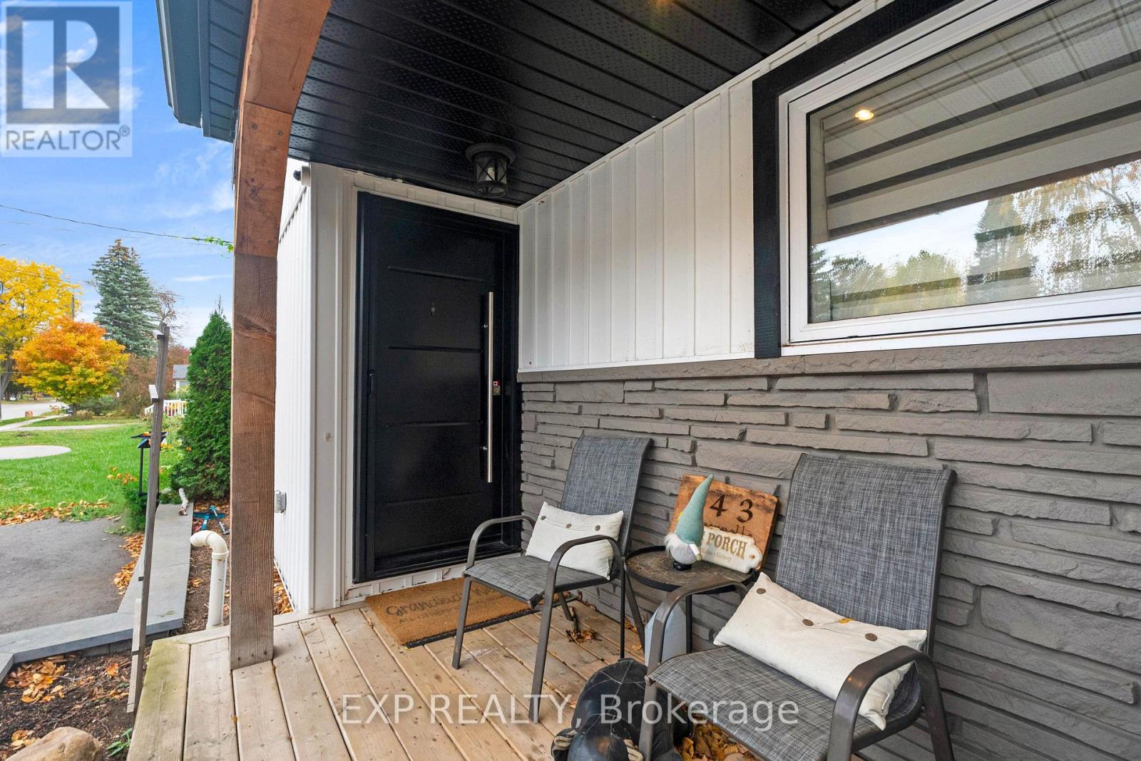 143 Albert Street W Property Photo 24