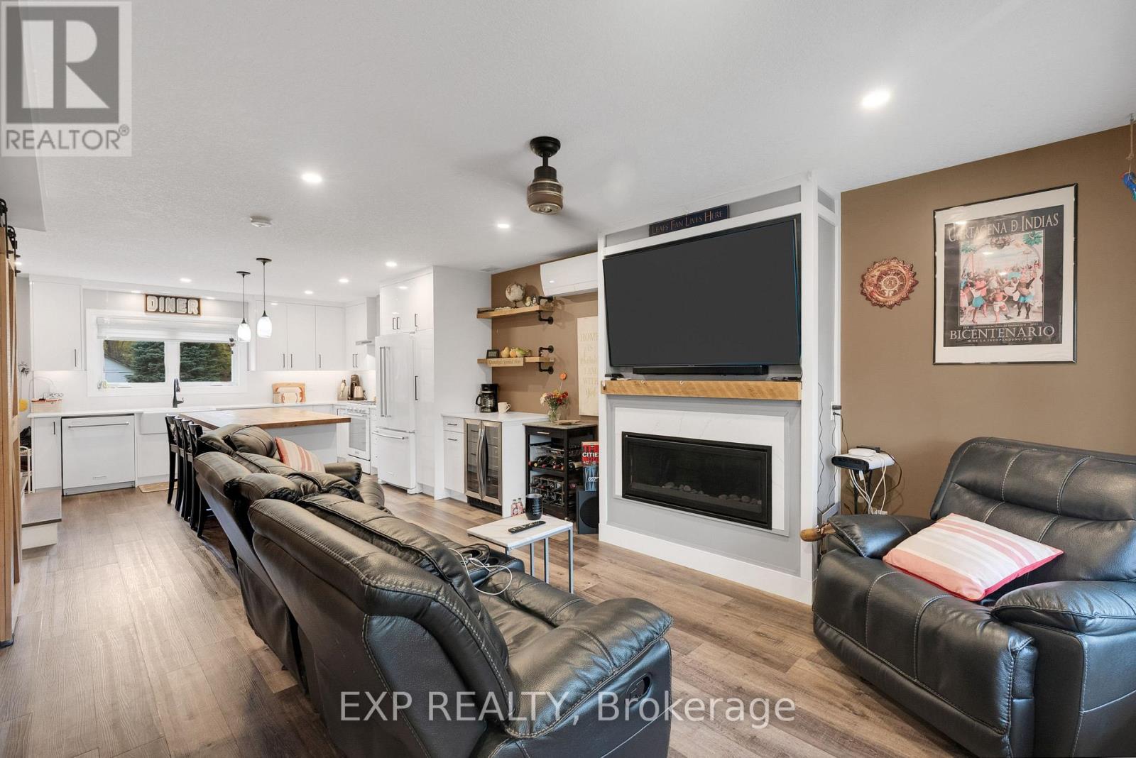 143 Albert Street W Property Photo 30