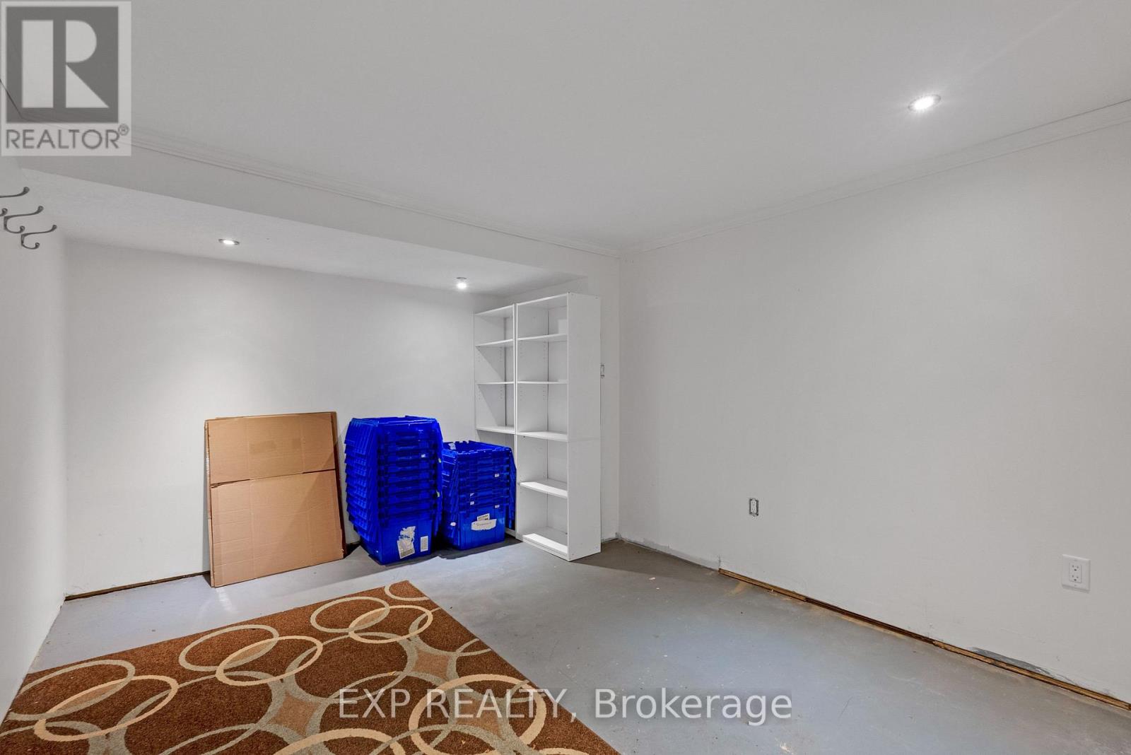 143 Albert Street W Property Photo 39