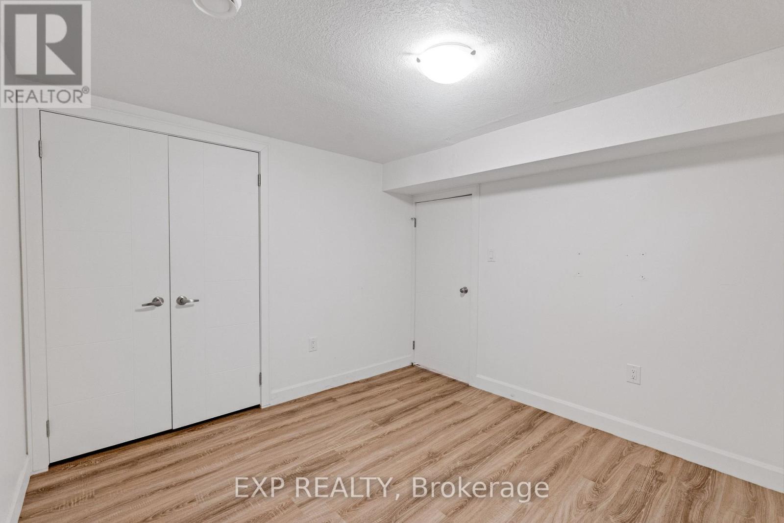 143 Albert Street W Property Photo 46