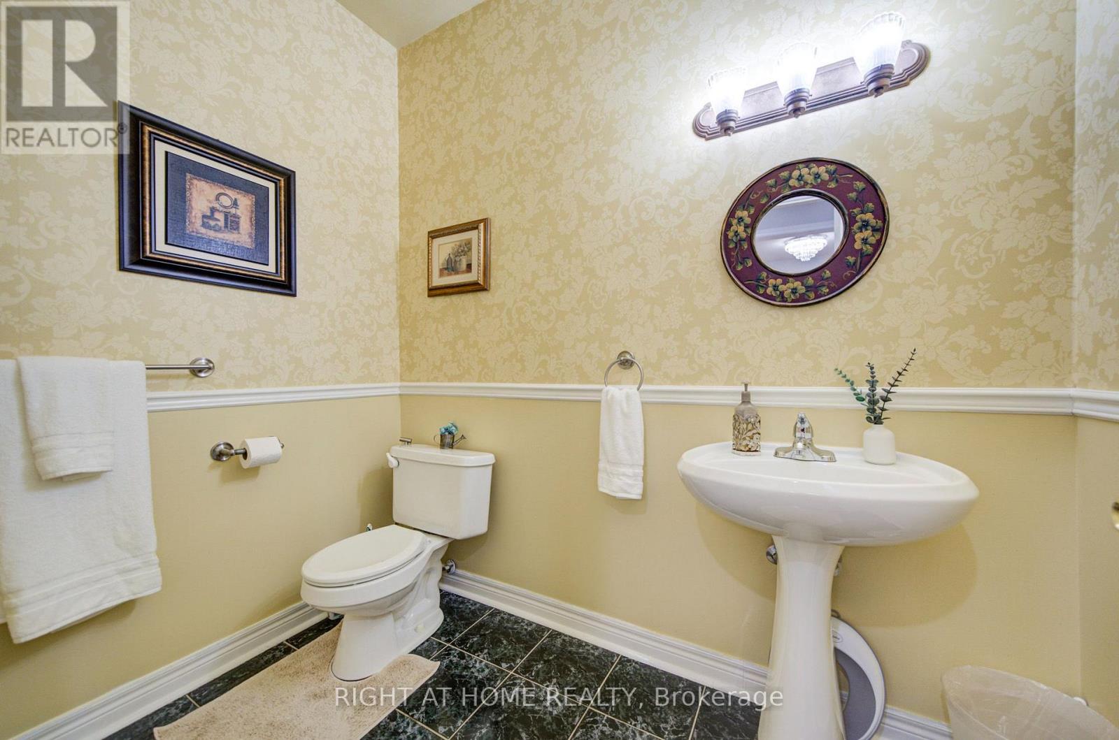 81 Old Colony Road Property Photo 17